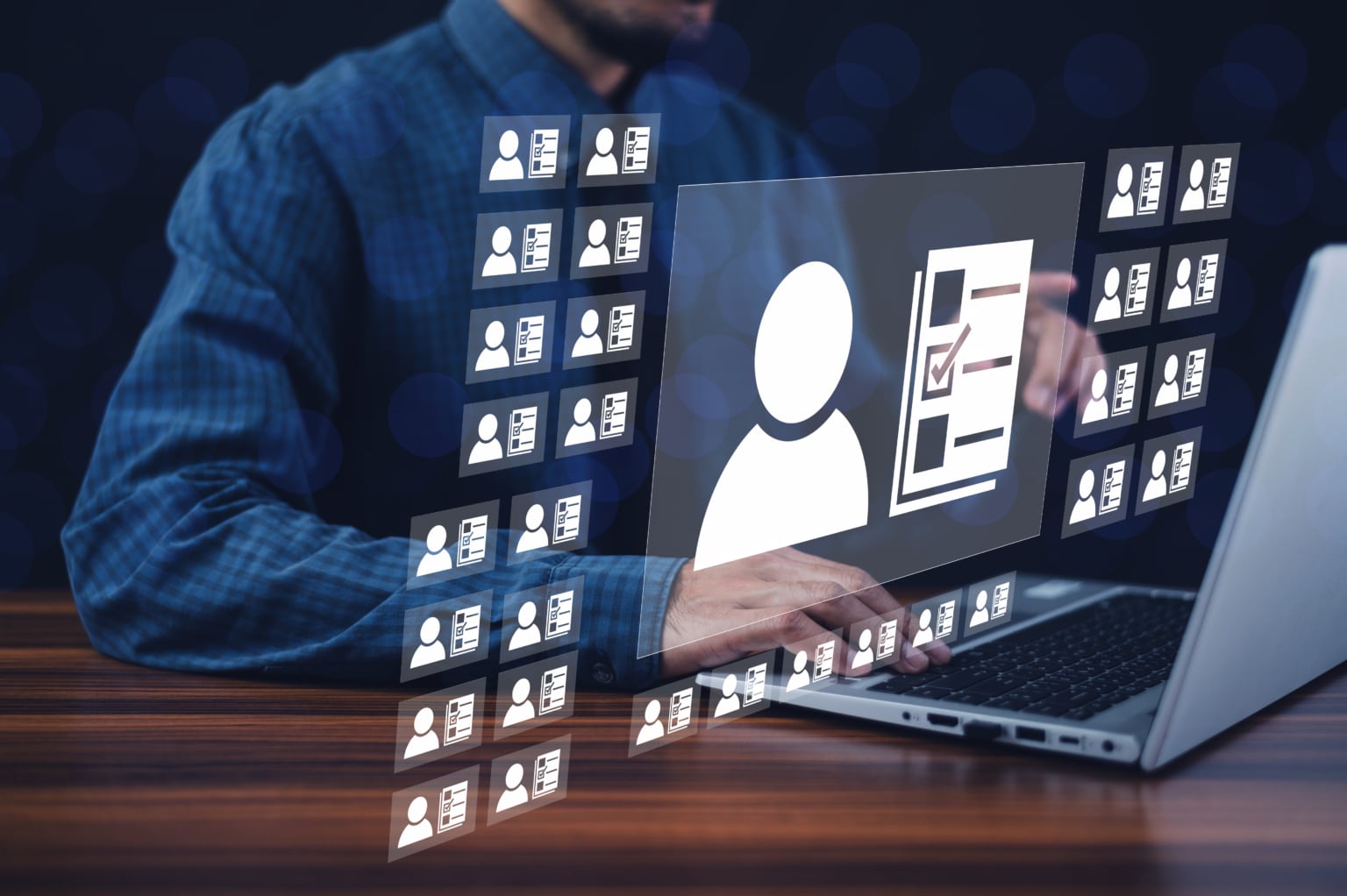 Les 10 meilleurs logiciels de gestion de fichier client en 2026